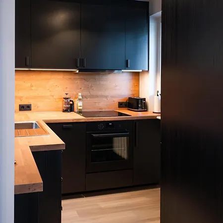 Apartment Trendy In Center