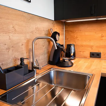 Apartment Trendy In Center
